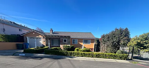 195 Balboa Way Photo 1