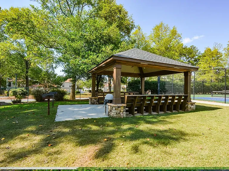 307 Park Ridge Cir #307 — Photo 24
