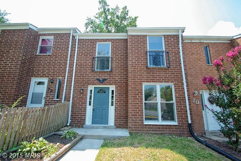 1st image of 71 Chestnut Dr