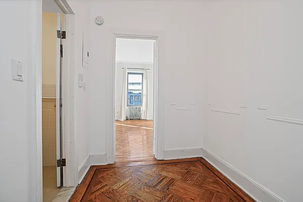 Rented by Daniel Gale Sotheby's International Realty | media 4