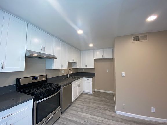 4th image of 11600 Chandler Blvd APT 1