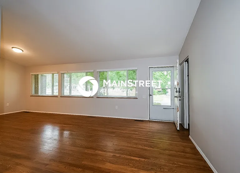 1520 Arlington Dr — Photo 7