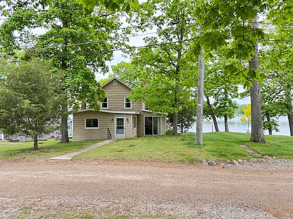 4th image of 734 N Hawley Dr