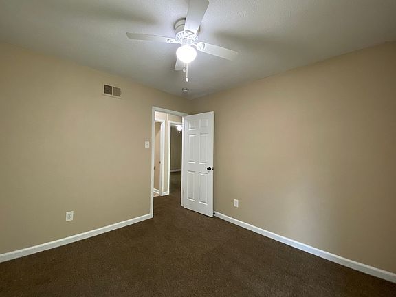 5th image of 490 Ferncliff Cv