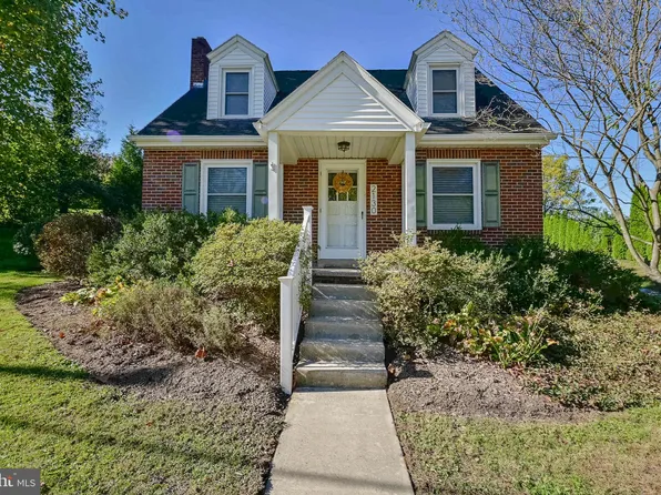 2130 Hollinger Rd, Lancaster, PA 17602