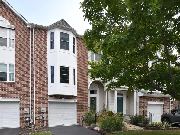 83 Hunt Club Dr, Collegeville, PA 19426