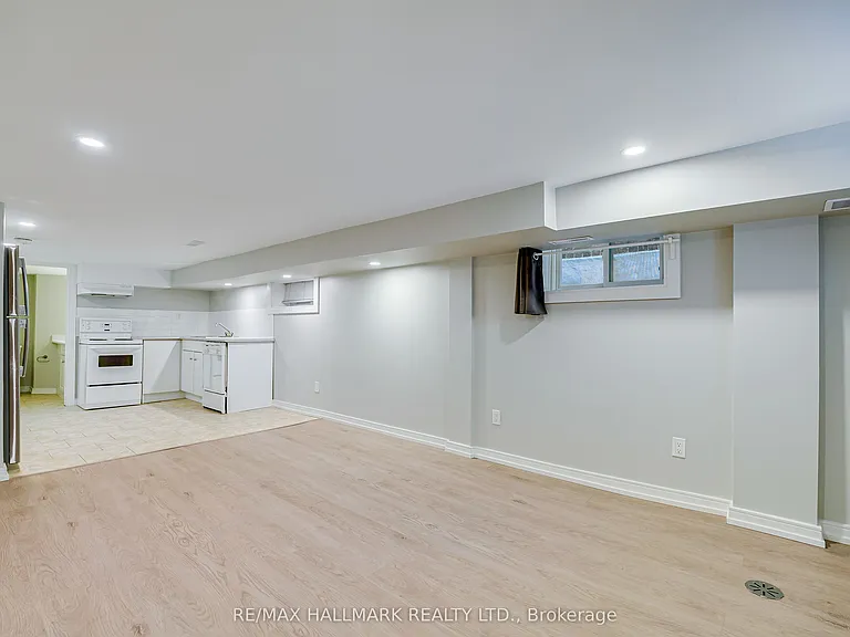 115 Rainsford Rd #LOWER — Photo 5