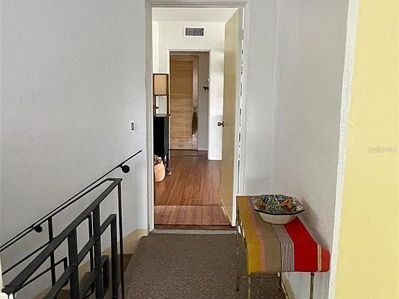 2nd image of 497 1st St S