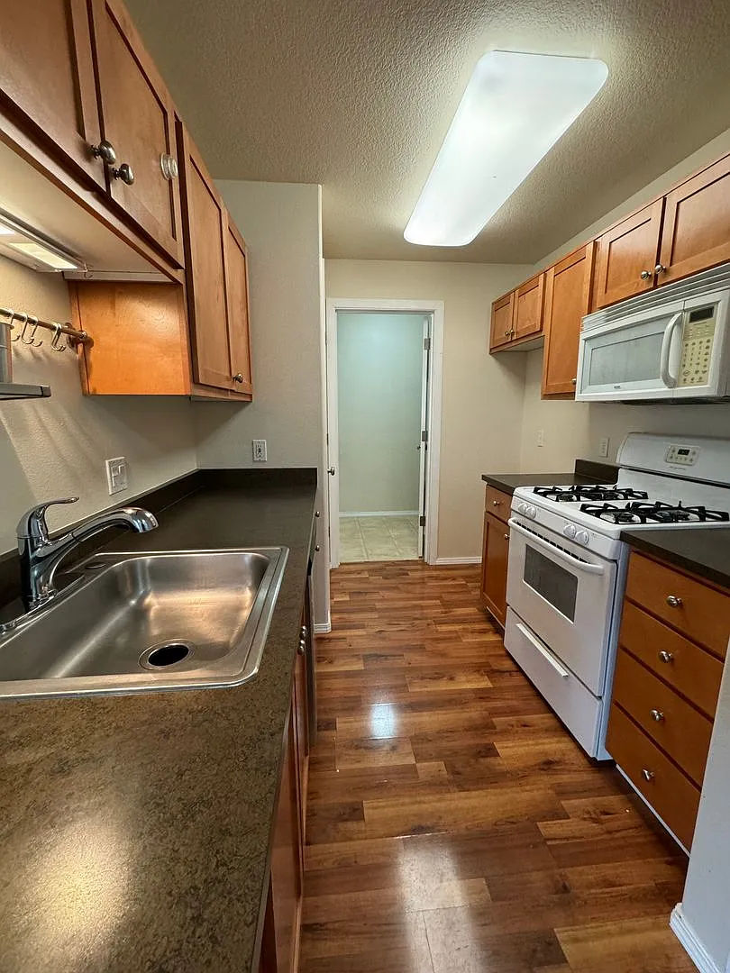 15320 NW Central Drive #326 ~ Impressive Bethany Village Condo! — Photo 3