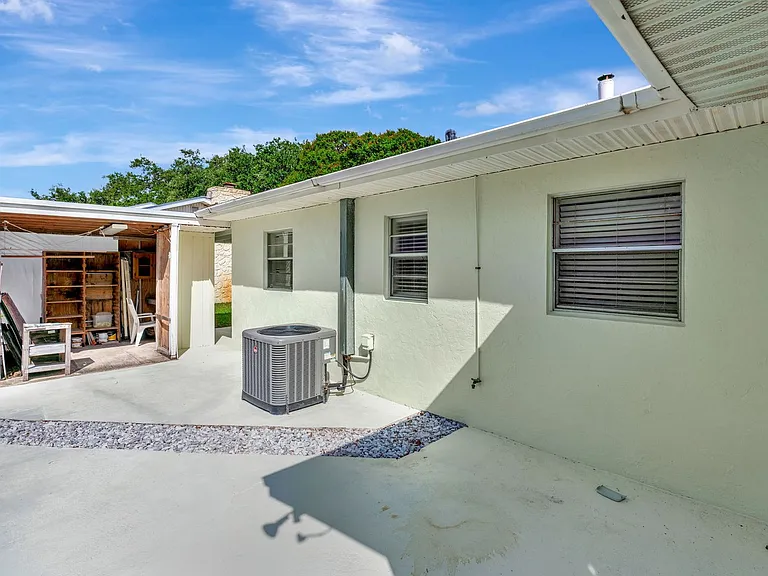 8968 SE Pine Cone Ln — Photo 29
