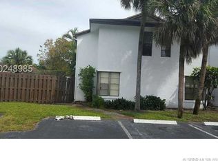 7921 Greenway Blvd APT D, Miramar, FL 33023