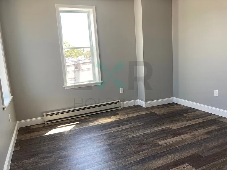 5437 Master St #2 — Photo 6