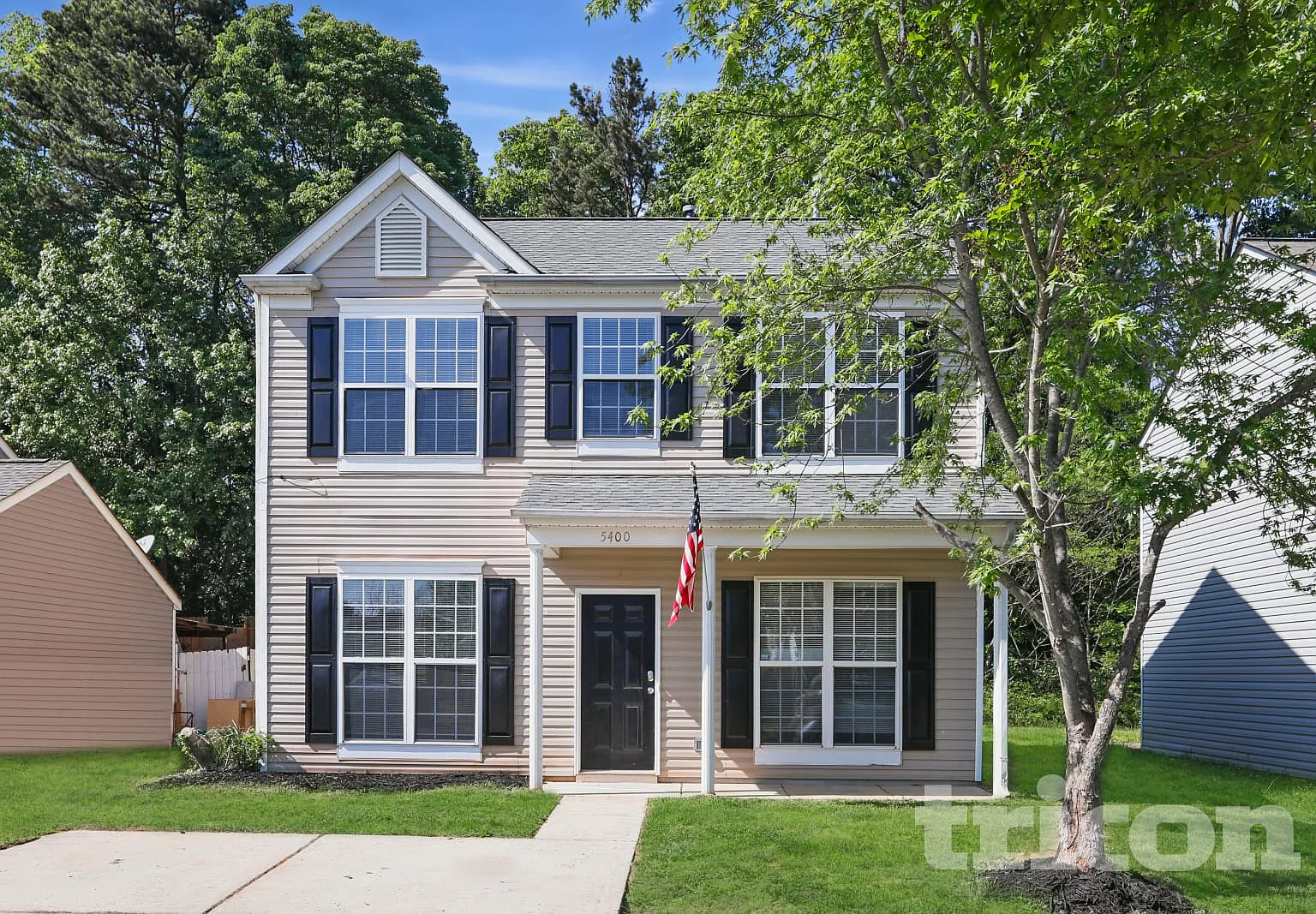 5400 Peachwood Drive Charlotte NC — Photo 1