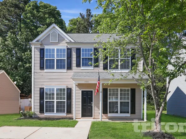 5400 Peachwood Dr, Charlotte, NC 28216
