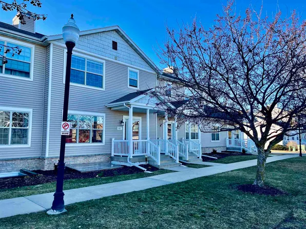 151 Prairie Grass Rd, Oregon, WI 53575