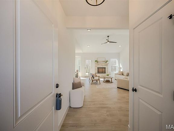 3rd image of 171 Sydnorville Rd