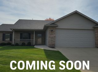 2625 E 56th Ct, Davenport, IA 52807