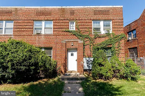 430 Mellon St SE #2 Photo 1