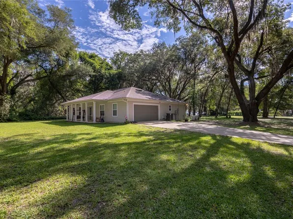 7517 NE 221st St, Melrose, FL 32666