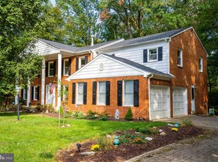 724 W Tantallon Dr, Fort Washington, MD