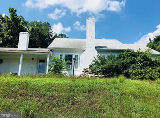 1110 S Washington St, Falls Church, VA 22046