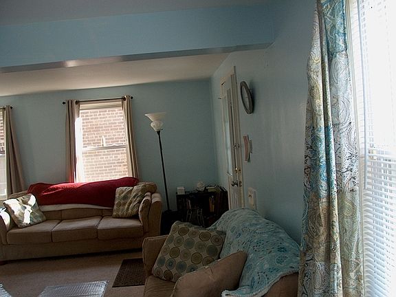 4th image of 11009 S D Ave