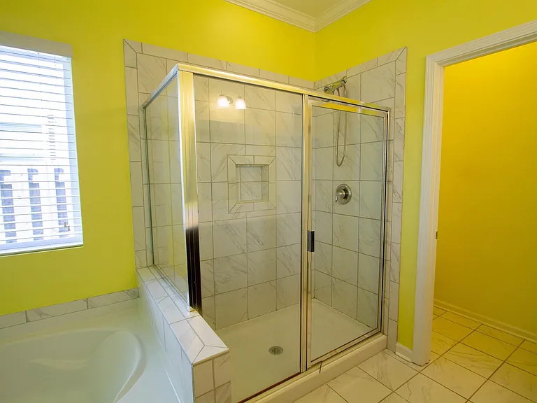 1068 Aronimink Dr — Photo 25