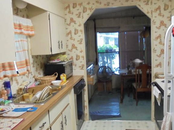 4th image of 102 Danny Dr