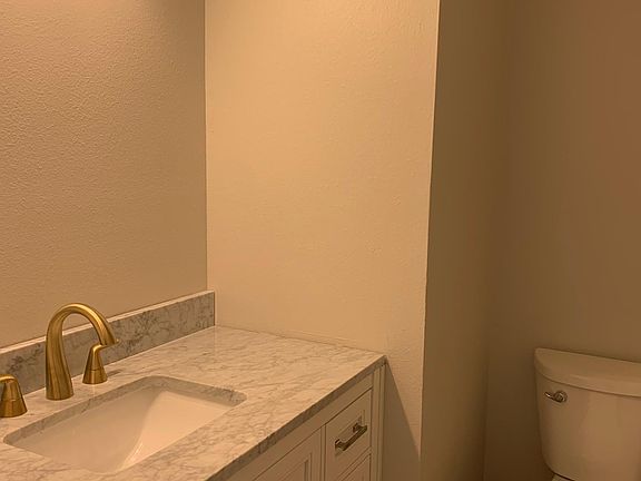 2nd image of 340 4th St SW #340-338-33