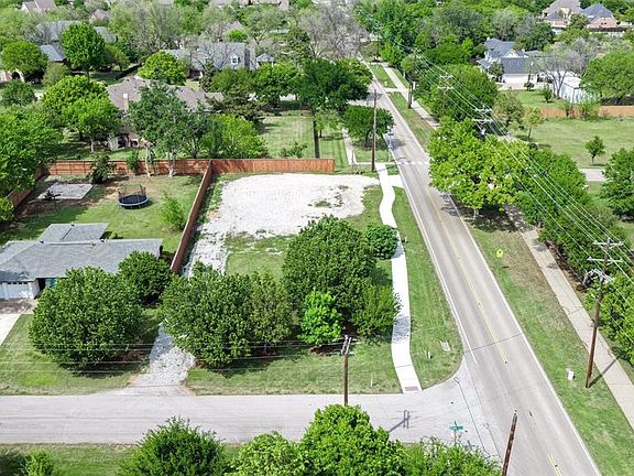 5th image of 1900 N Carroll Ave