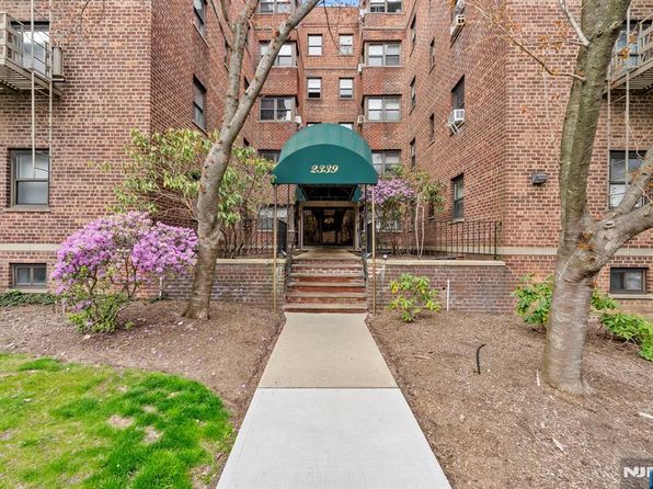 2339 Hudson Ter APT D3, Fort Lee, NJ 07024