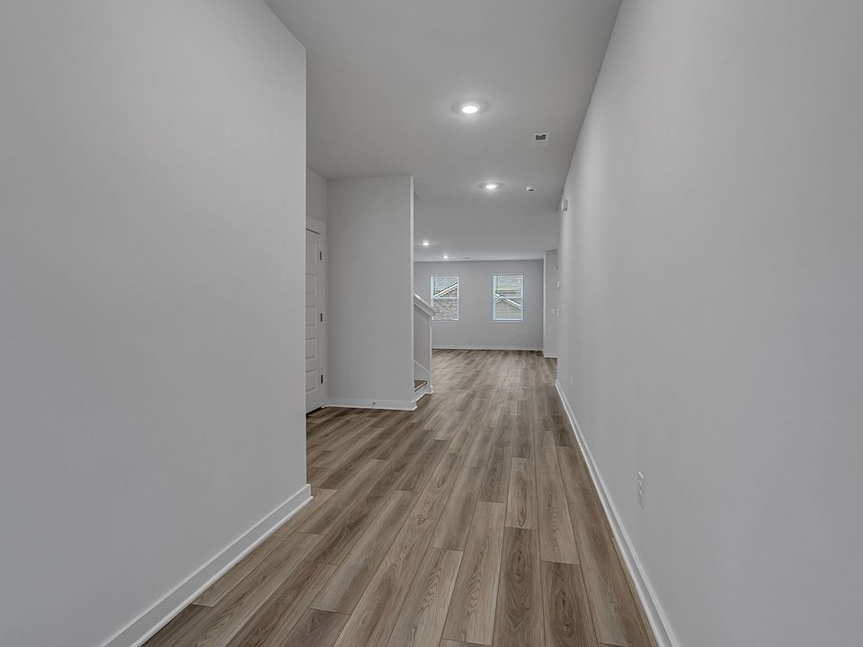 1st image of 810 Nightingale Ave Lot 1419