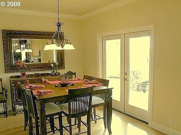 Dining Room/Patio Entry