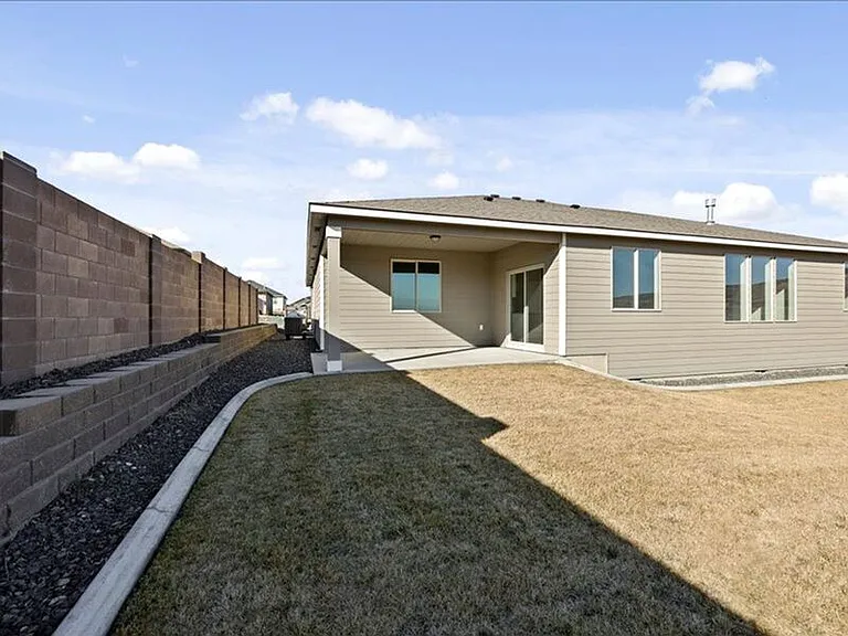 3425 S Van Buren St — Photo 18