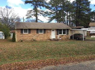 1490 Busby St, Petersburg, VA 23803