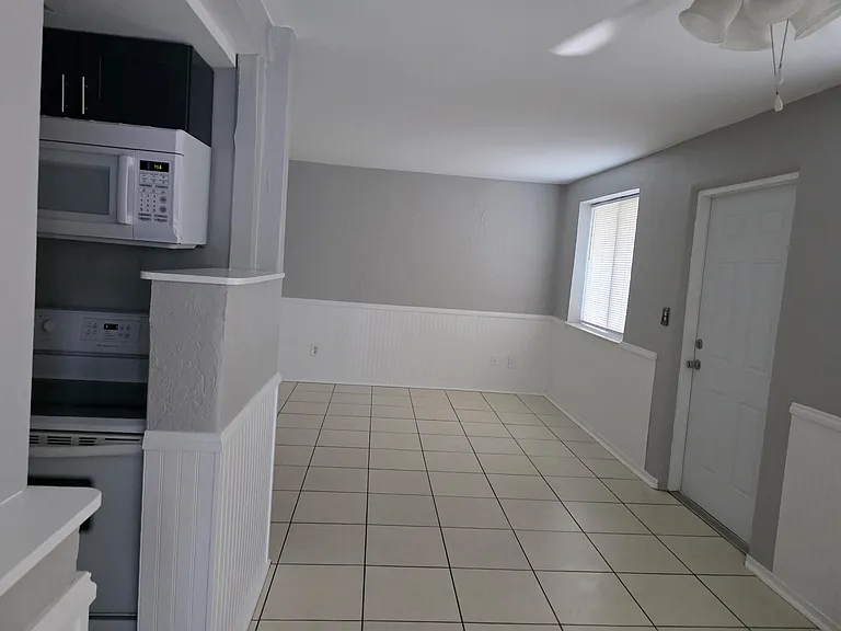 1111 Ocean Shore Blvd #B — Photo 2