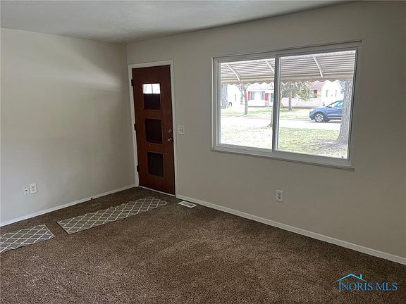 4th image of 3938 Donegal Dr