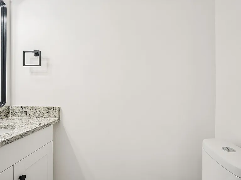 1369 Maple Shade Ln — Photo 14