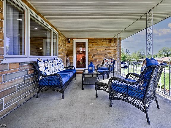 4th image of 15 Homestead Pl