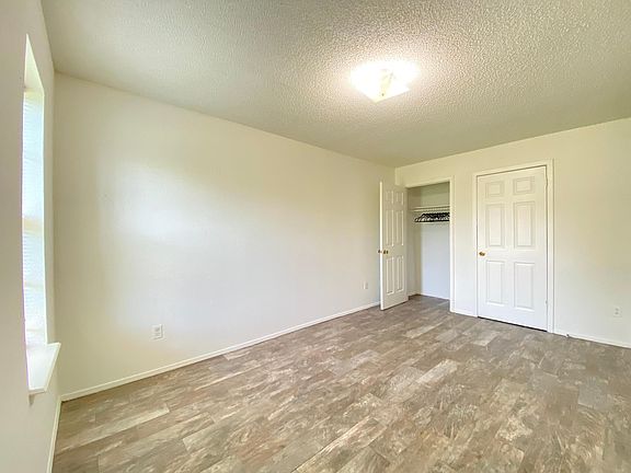 4th image of 610 S 3rd St #201