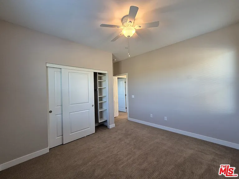 383 Silktree Ave — Photo 16