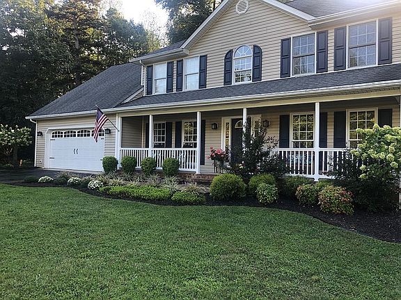 3rd image of 335 Arrowhead Ln