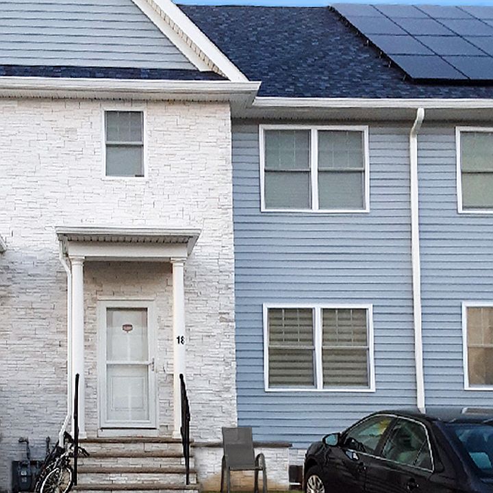 1st image of 18 Sea Point Dr