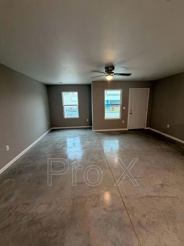 3 bed, 2.0 bath, $1,200 — Photo 3