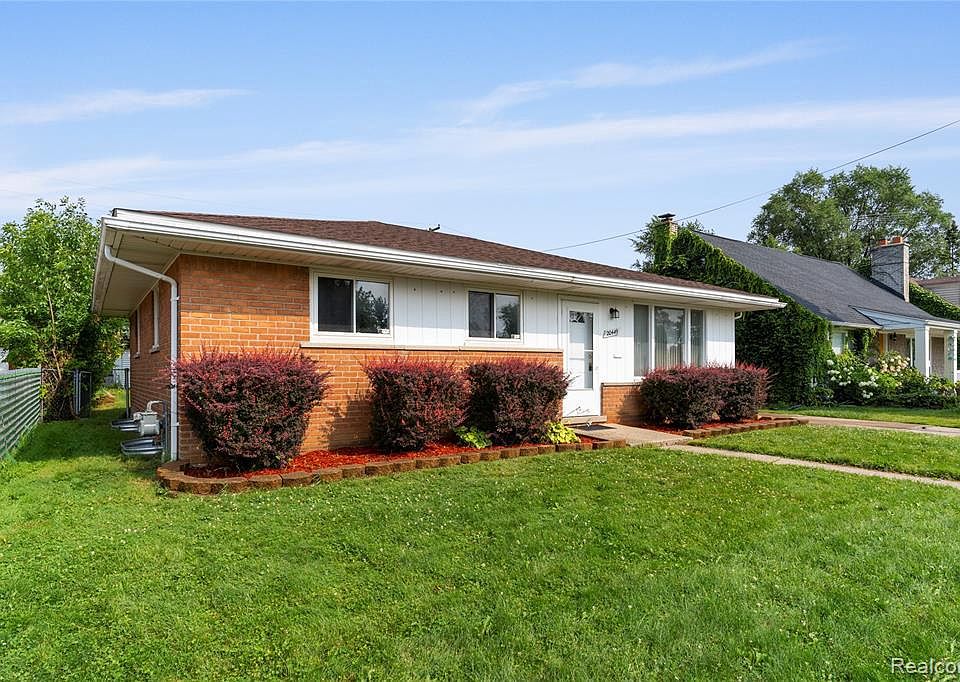 1st image of 20449 Brooklawn Dr