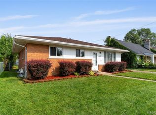 20449 Brooklawn Dr, Dearborn Heights, MI 48127