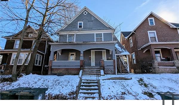 1st image of 916 6th St NW #3