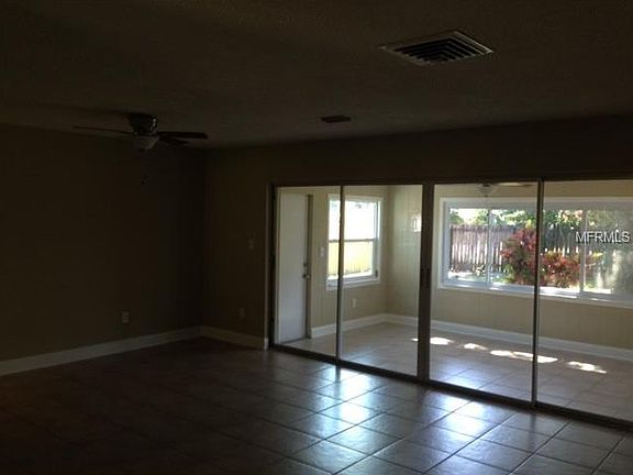 4th image of 103 Coral Ct