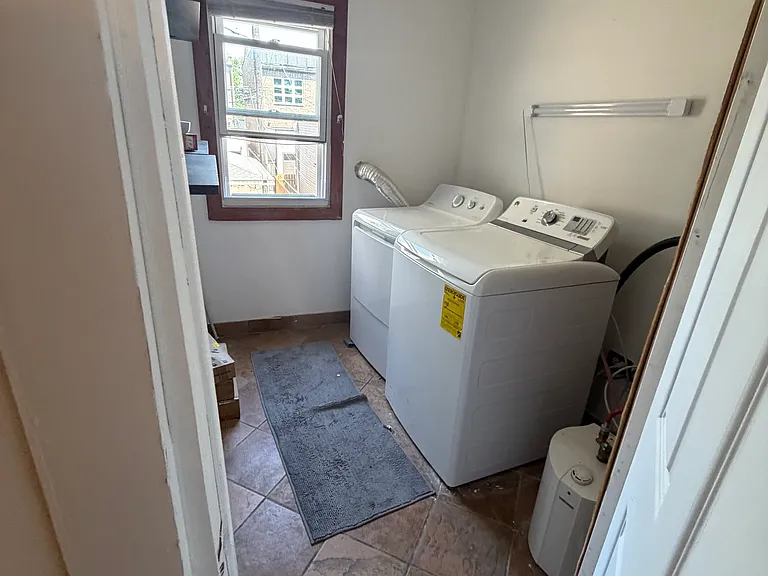 2638 W Belden Ave — Photo 7