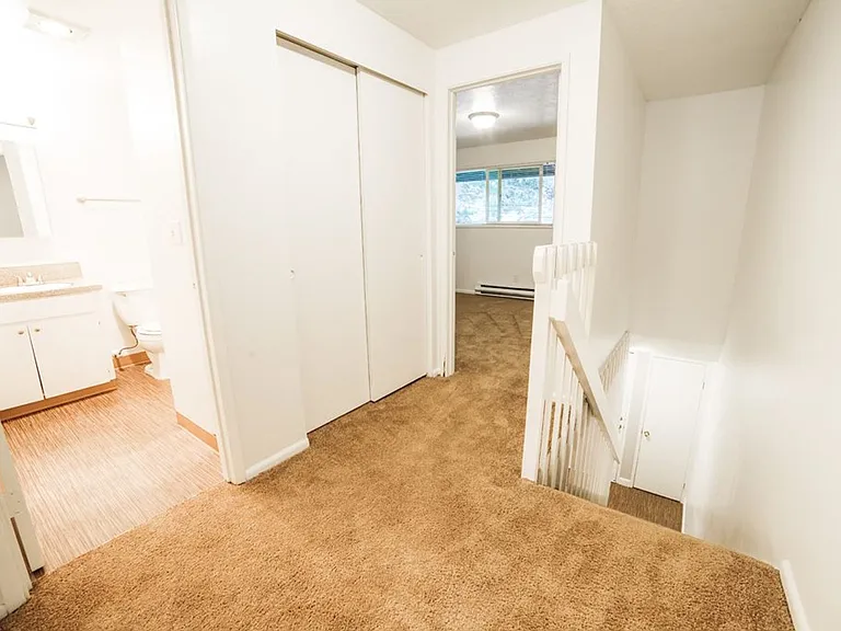 11900 SW Allen Blvd — Photo 12
